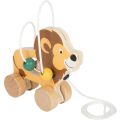 small foot Pulling lion with labyrinth Safari
