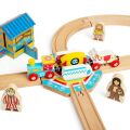 Bigjigs Rail Turntable with tea leaf motif