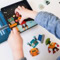 Petit Collage Magnetic game Robots