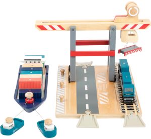 small foot Boat depot with accessories