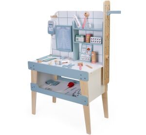 2Kids Toys Wooden Hospital