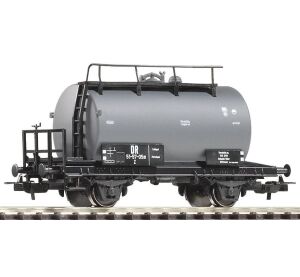 Piko Tank Wagon DR III - 57715