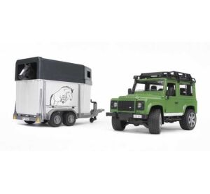 Bruder LAND ROVER with horse carrier