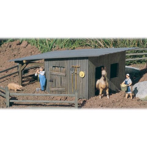 Piko G Authentic Edition Stable with shed - 62247