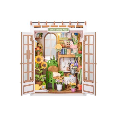 RoboTime 3D Wooden Book Nook Secret Flower Nook